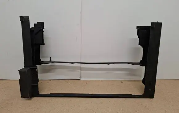 BMW 5 F10 F11 Radiator trim 