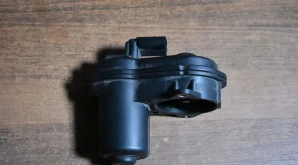 BMW 8 G15 Other brake parts 6870567