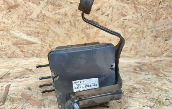 BMW X5 E70 ABS Pump 6783056 6783058