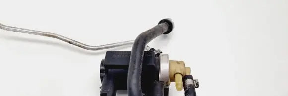 Citroen C4 I Picasso Turbo solenoid valve 9661960380