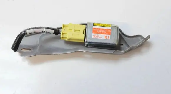 Lexus GS 300 350 430 450H Airbag deployment crash/impact sensor 8983330020