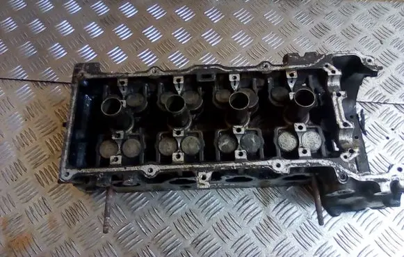 Engine head