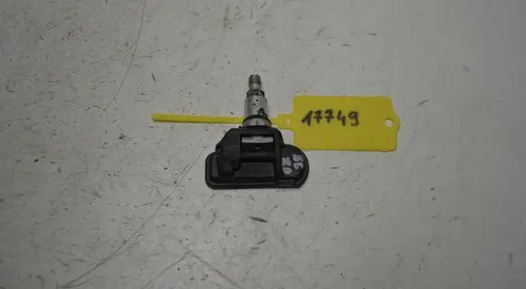 Opel Zafira C Tire pressure sensor 13581560