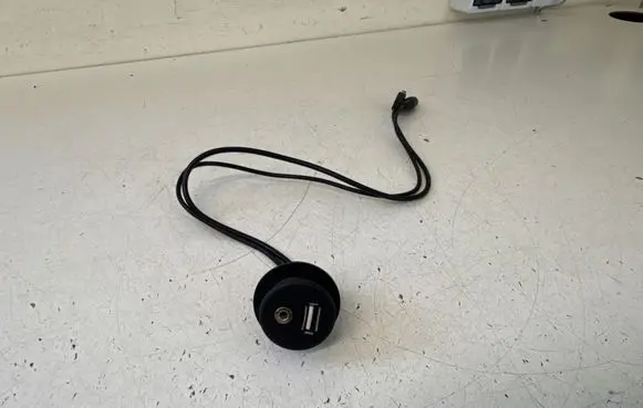 Ford Transit Custom USB socket connector
