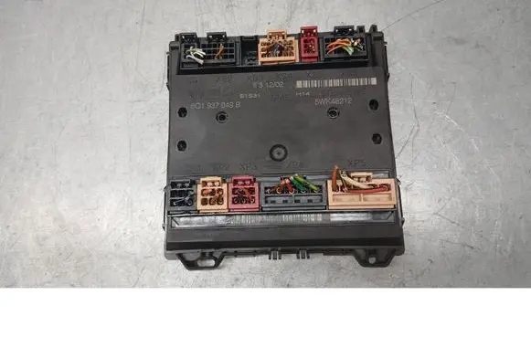 Skoda Fabia Mk1 (6Y) Comfort/convenience module 6Q1937049B