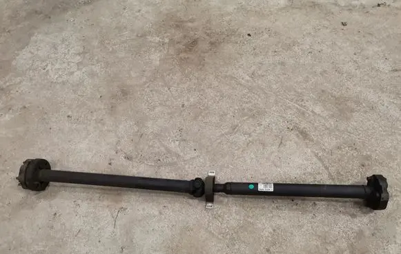 Mercedes-Benz E W212 Middle center prop shaft A2124101916 2124101916