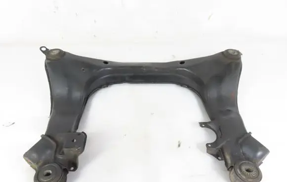 Volkswagen PASSAT B5 Front subframe 