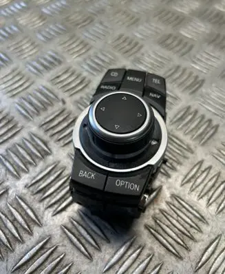 BMW X6 E71 Head unit multimedia control 9249439