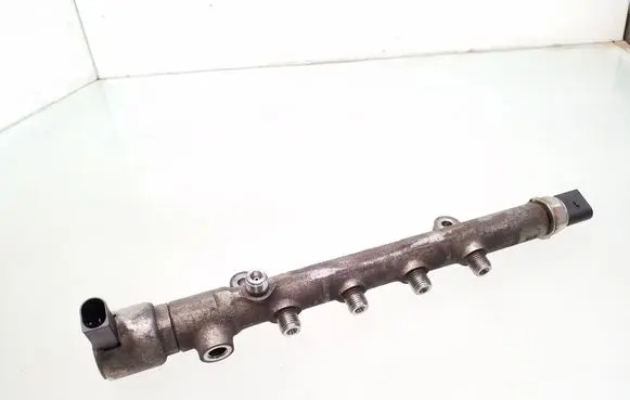 Mercedes-Benz Vito Viano W639 Fuel main line pipe A6510700495 R9144Z240A 9307Z22A