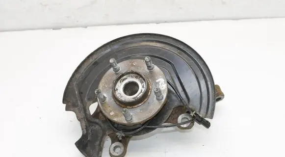 Nissan Leaf I (ZE0) Front wheel hub