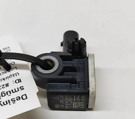 Porsche Cayenne (9Y0 9Y3) Airbag deployment crash/impact sensor 971907651
