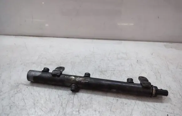 Mercedes-Benz GL X166 Fuel main line pipe A6420703095