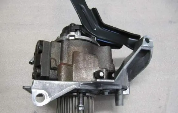 Volvo S40 Fuel injection high pressure pump 9684778280