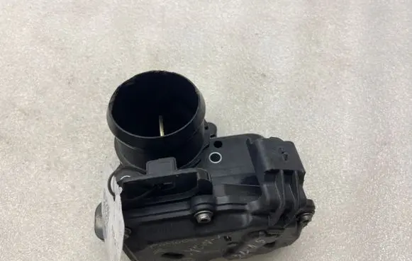 Ford Mondeo MK V Throttle valve 9806625280