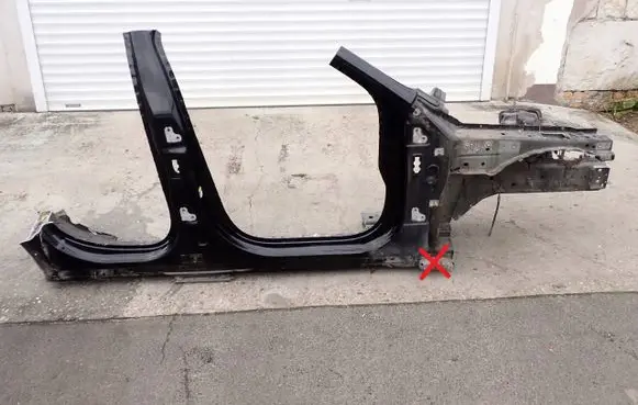 Jaguar F-Pace Front quarter panel 