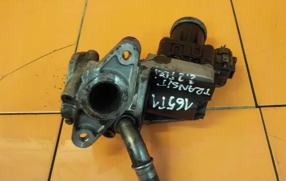 Ford Transit EGR thermostat 5027643R
