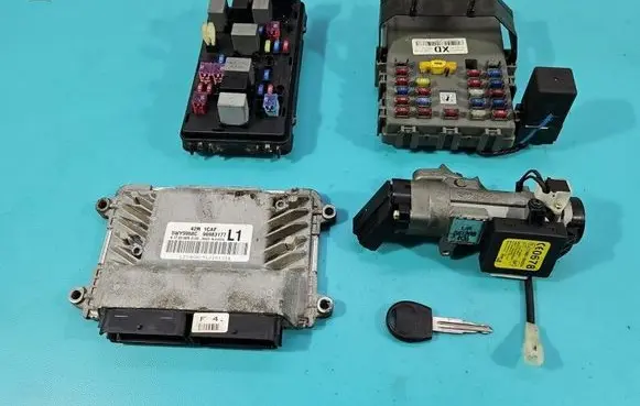 Chevrolet Aveo Engine control unit/module ECU 96983177 IMPRK1549565