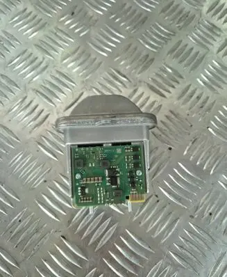 Opel Astra K Voltage converter/converter module 7960311099