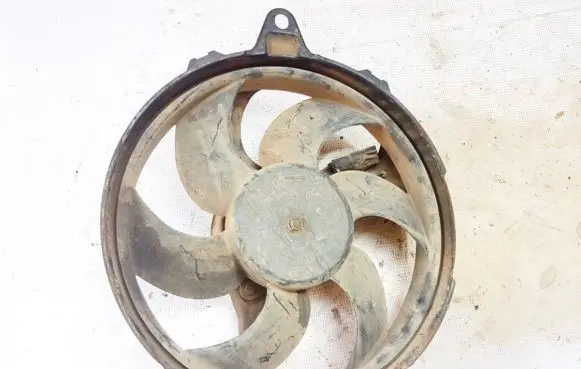 Ford Fiesta Radiator cooling fan shroud 89fb8600ba