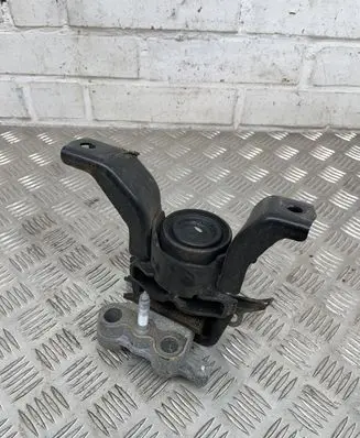 Toyota Auris E180 Engine mount bracket