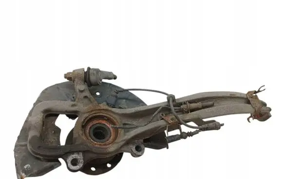 Audi Q7 4L Front wheel hub spindle knuckle