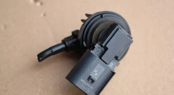 BMW 3 E90 E91 Sensor 6856290