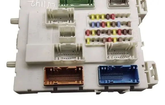 Ford C-MAX II Fuse module BV6N14A073DS 522073F01