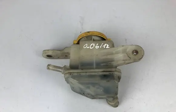 Subaru Outback Power steering fluid tank/reservoir