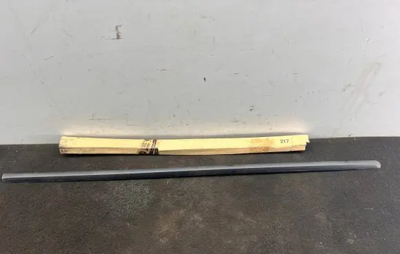 Volkswagen Polo III 6N 6N2 6NF Front door trim (molding) 6N4853516A