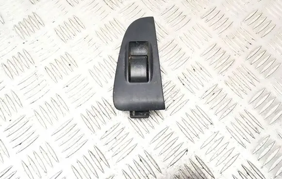 Toyota Avensis T250 Electric window control switch 7427105020