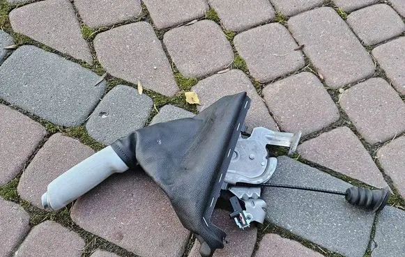 Opel Adam Rear door manual window regulator 13429570-