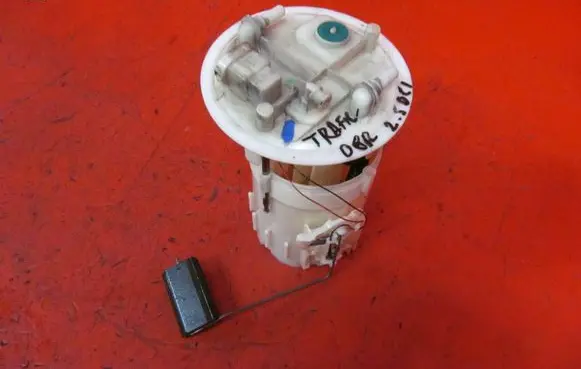 Renault Trafic II (X83) In-tank fuel pump 8200009645C