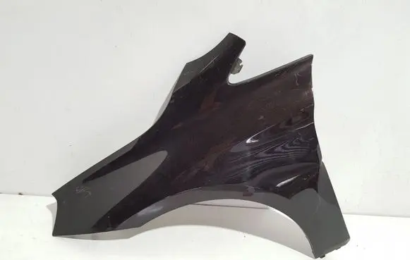 BMW 2 F46 Fender