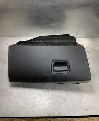 BMW 5 F10 F11 Glove box 9173907