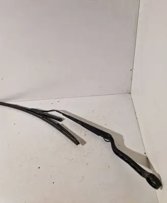 BMW X5 F15 Front wiper blade arm 7304069
