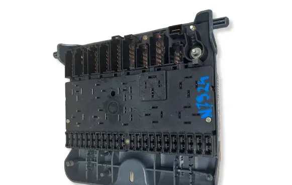 Volkswagen II LT Fuse module 6U0937403