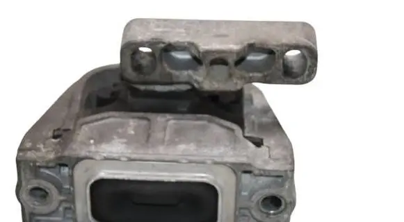 Engine mount bracket