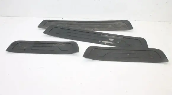 KIA Sorento sill trim set (inner) 