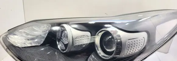 KIA Sportage Headlight/headlamp 92401F1110