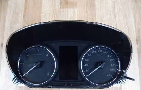 Speedometer (instrument cluster)