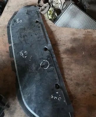 Nissan Qashqai Front bumper skid plate/under tray 