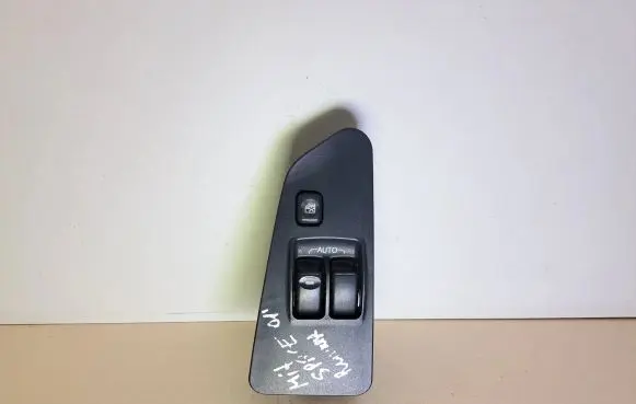 Mitsubishi Space Runner Electric window control switch