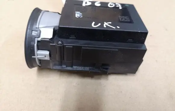 Volkswagen PASSAT B6 Ignition lock 3C0905843R 33303401