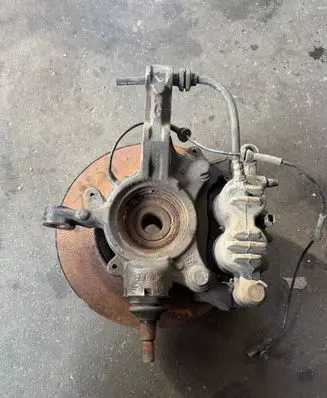 Renault Master III Front wheel hub spindle knuckle 