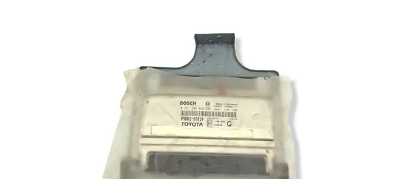 Toyota Yaris Engine control unit/module 896610D210 89661-0D210 0261208036