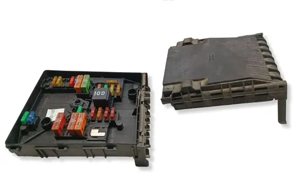 Skoda Yeti (5L) Fuse module 1K0937118 110913837 1337406462