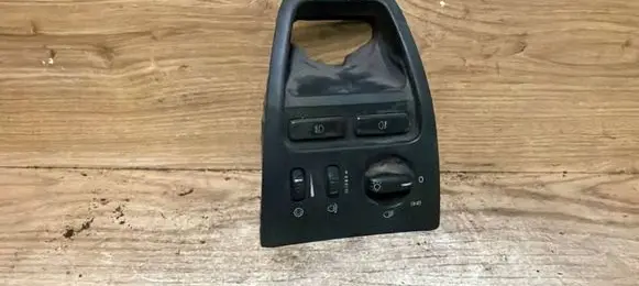 Volvo XC90 Light switch 8685452
