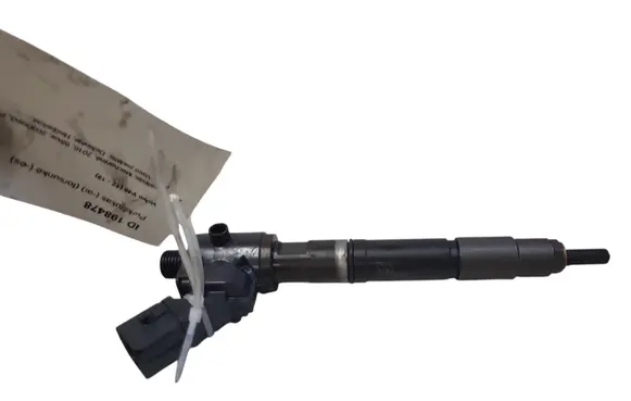 Volvo V40 Fuel injector 31336878