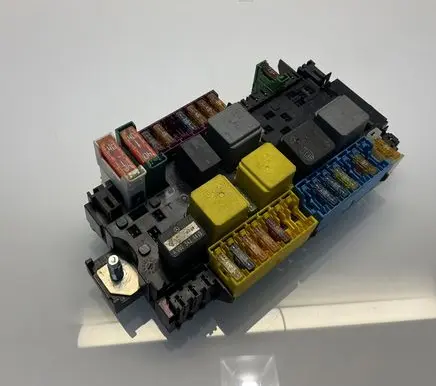 Mercedes-Benz B W246 W242 Fuse module A2469060093 TAP27567712 YAP27567