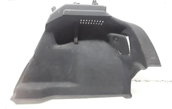 Trunk/boot lower side trim panel